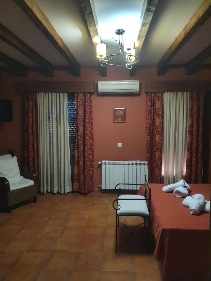 Hostal La Plata Oropesa Exterior foto